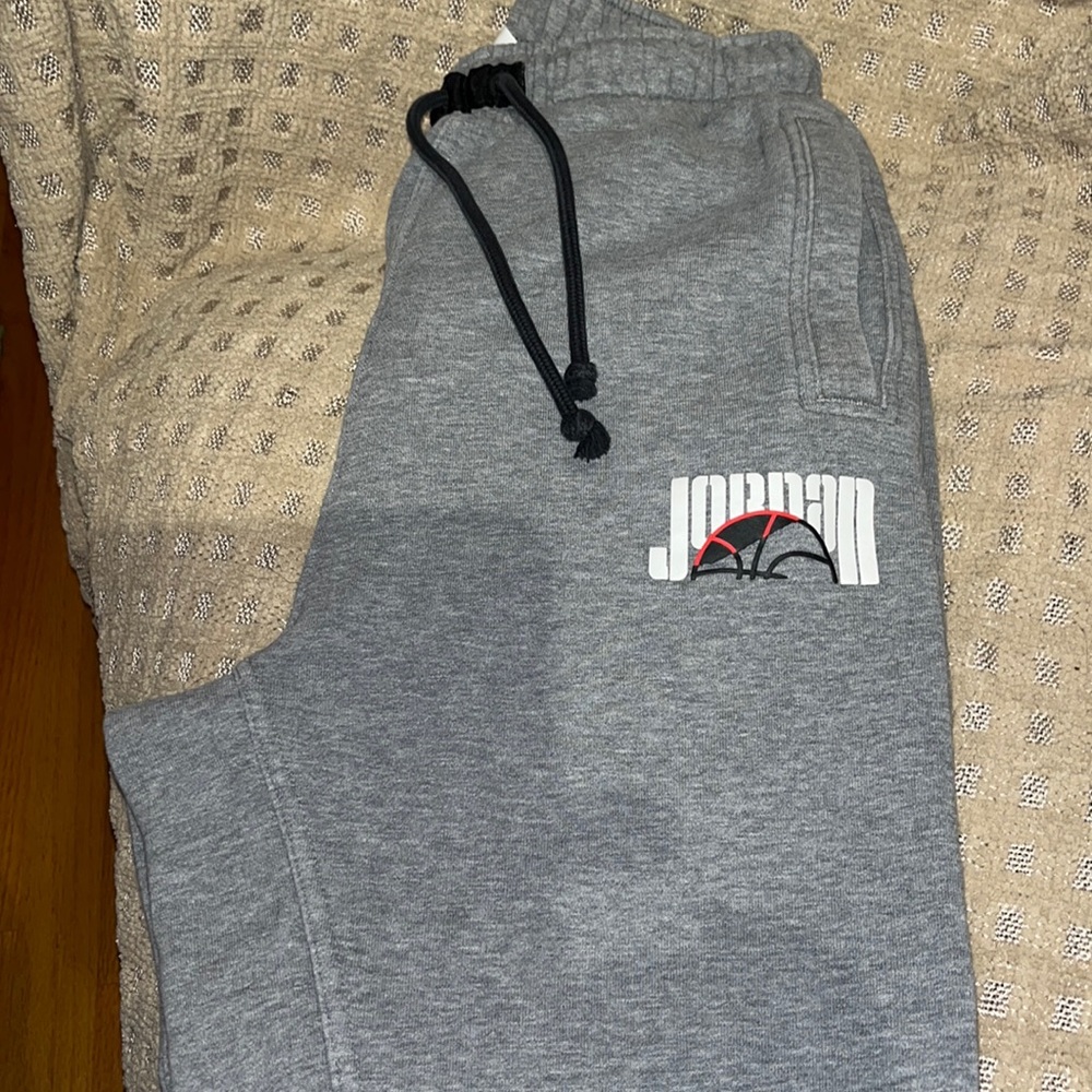 Jordan gray sweats men’s small